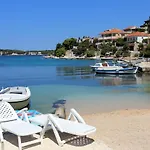 Family-friendly With Swimming Pool Razanj, Rogoznica - 7606 Apartamento Ražanj