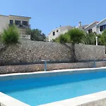 Family-friendly With Swimming Pool Razanj, Rogoznica - 7606 Ražanj