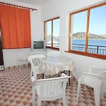 Family-friendly With Swimming Pool Razanj, Rogoznica - 7606 شقة *