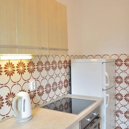 Family-friendly With Swimming Pool Razanj, Rogoznica - 7606 דירה *