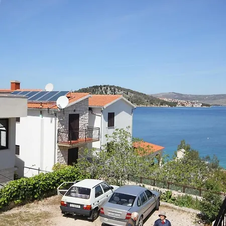 Family-friendly With Swimming Pool Razanj, Rogoznica - 7606 Ražanj