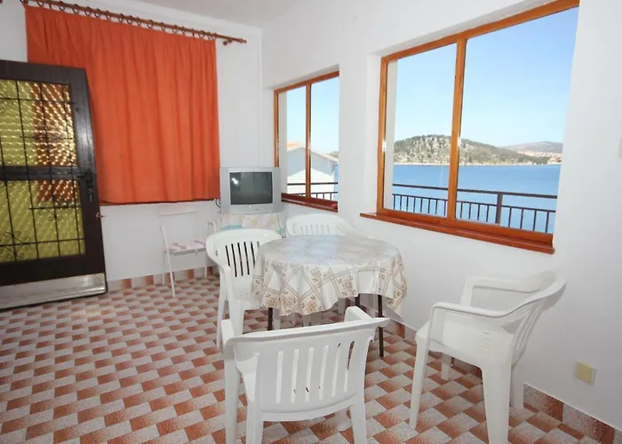 Family-friendly With Swimming Pool Razanj, Rogoznica - 7606 Apartment *