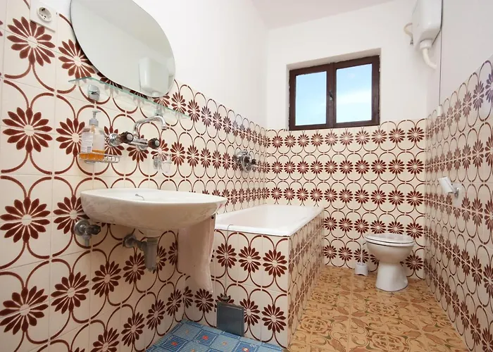 Family-friendly With Swimming Pool Razanj, Rogoznica - 7606 דירה *