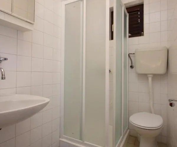 Family-friendly With Swimming Pool Razanj, Rogoznica - 7606 * Ražanj